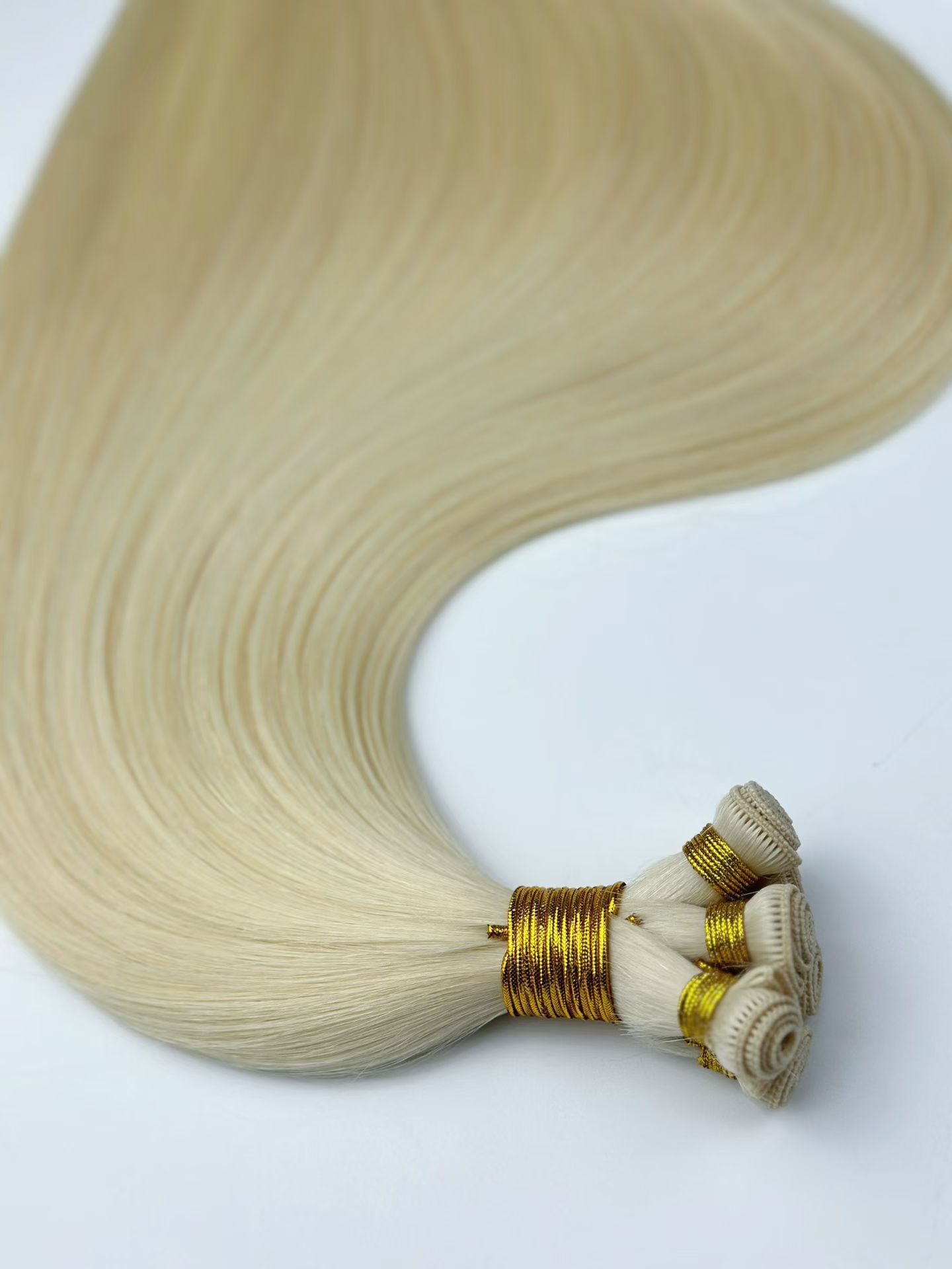 hand tied weft